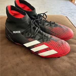 Like New Men’s Adidas Predator 20.3 Black and Red Cleats Size 13